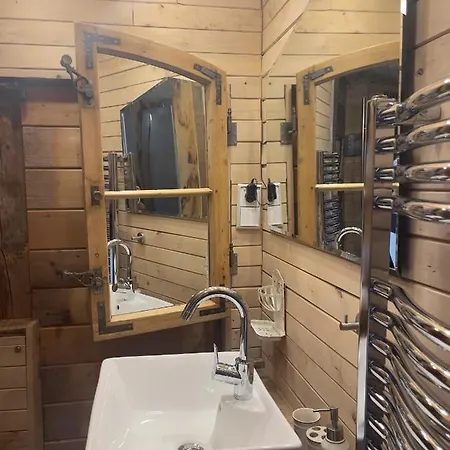 Apartman Bavaria Mit Casetta Oder Chalet In Bei Regensburg Tegernheim